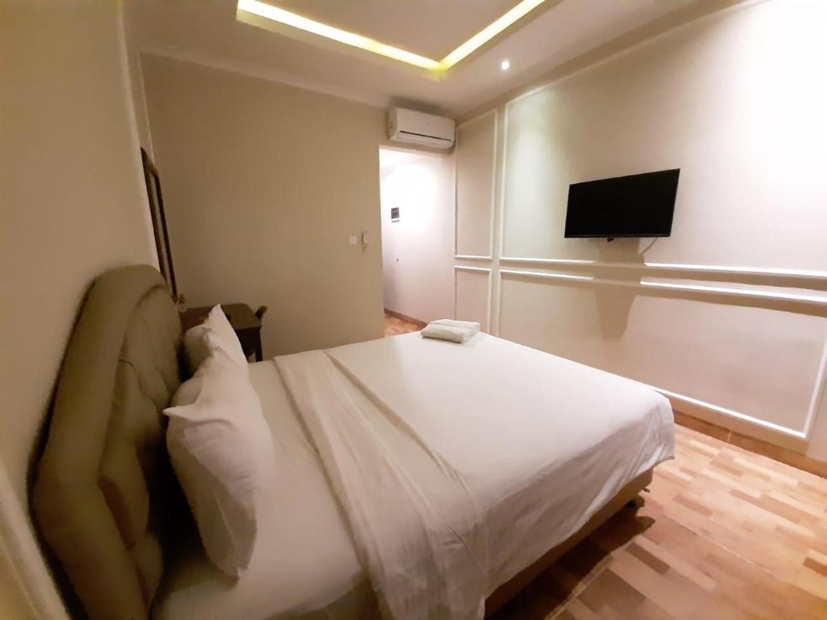 Flamboyan Residence Cipete Jakarta Buitenkant foto